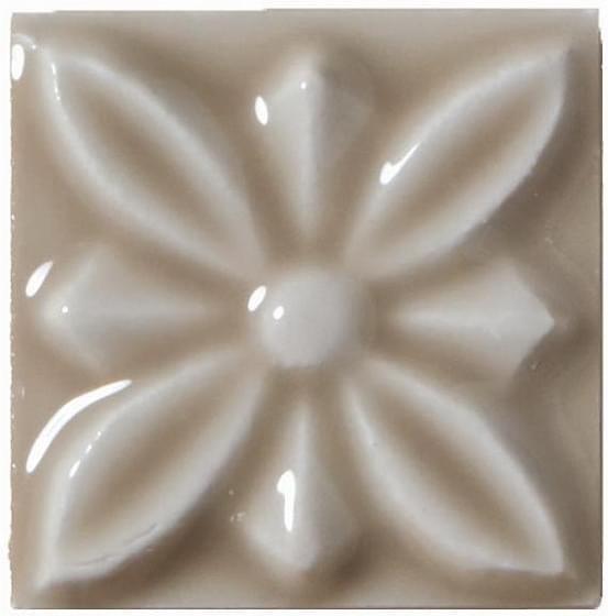 Adex Studio Taco Relieve Flor 1 Silver Sands 3x3